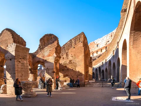 Zugang zum Arenaboden auf der Kolosseum Untergrund-Premium-Tour