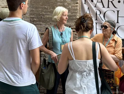 Ruinas del Foro Romano en la visita guiada al Coliseo, Foro y Palatino