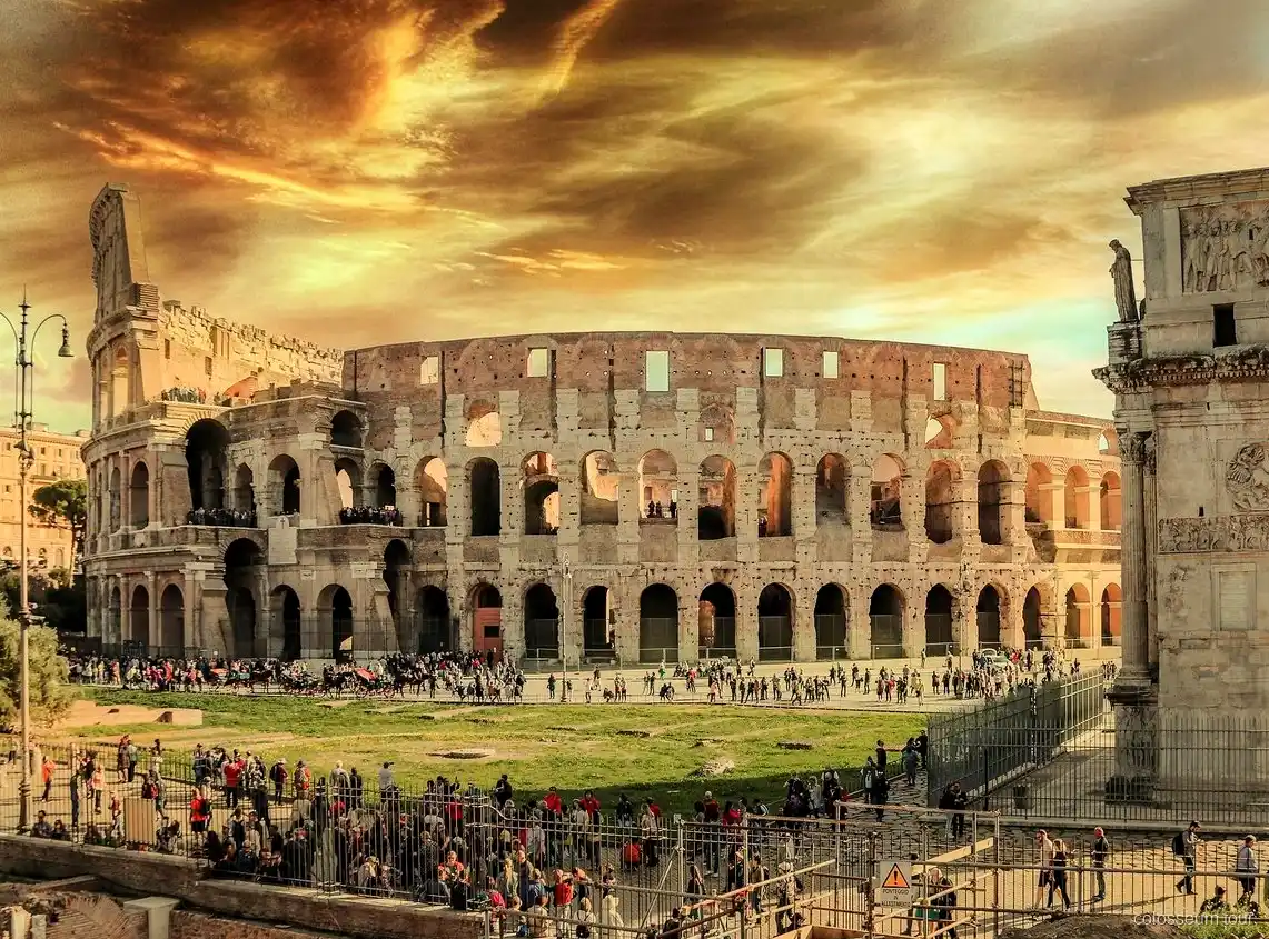 Visita guidata al Colosseo al tramonto con luce dell'ora dorata